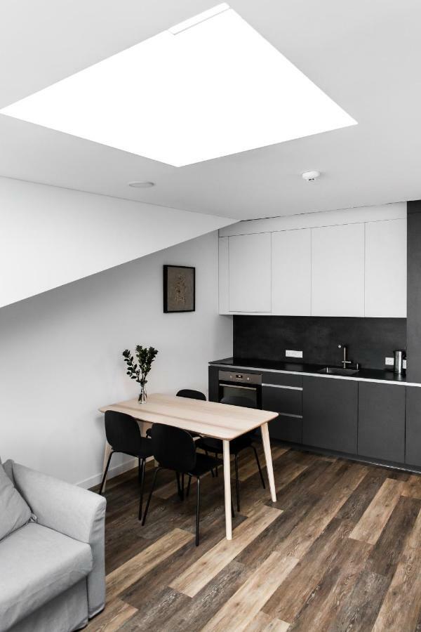 Deluxe Apartments By Hostlovers Kaunas Dış mekan fotoğraf